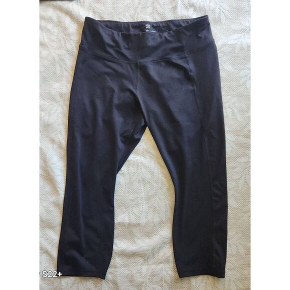 All In Motion black capri athletic pants - Picture 1 of 5